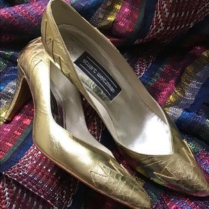 Stuart Weitzman metallic gold pumps